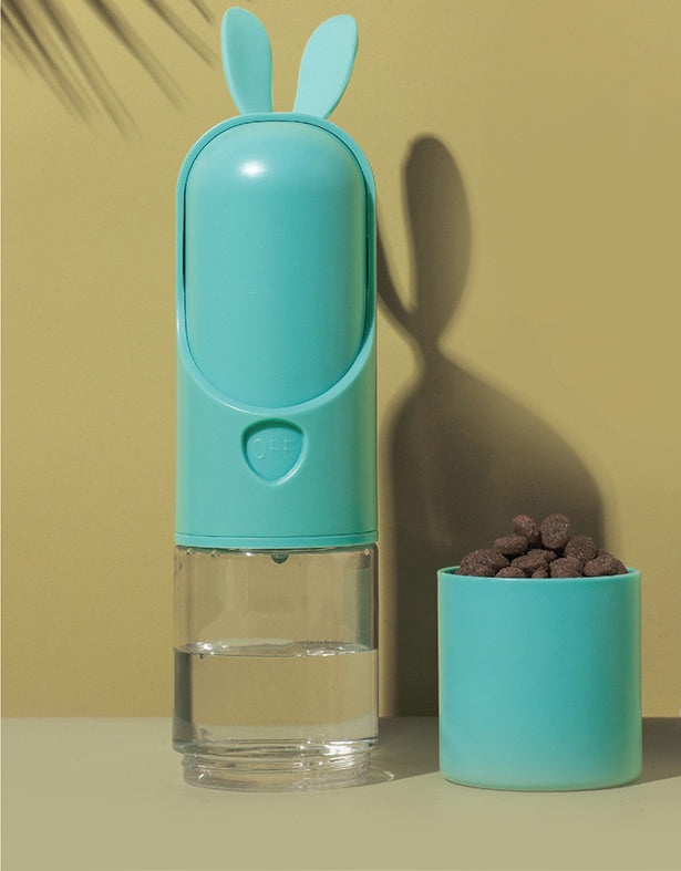 The pet food and dual-use water bottle are made of high-quality PP. Lightweight and durable, it is very convenient to carry with your pet when you travel. Don't worry if your pet is thirsty. It is the best gift for pet dogs and pet cats.